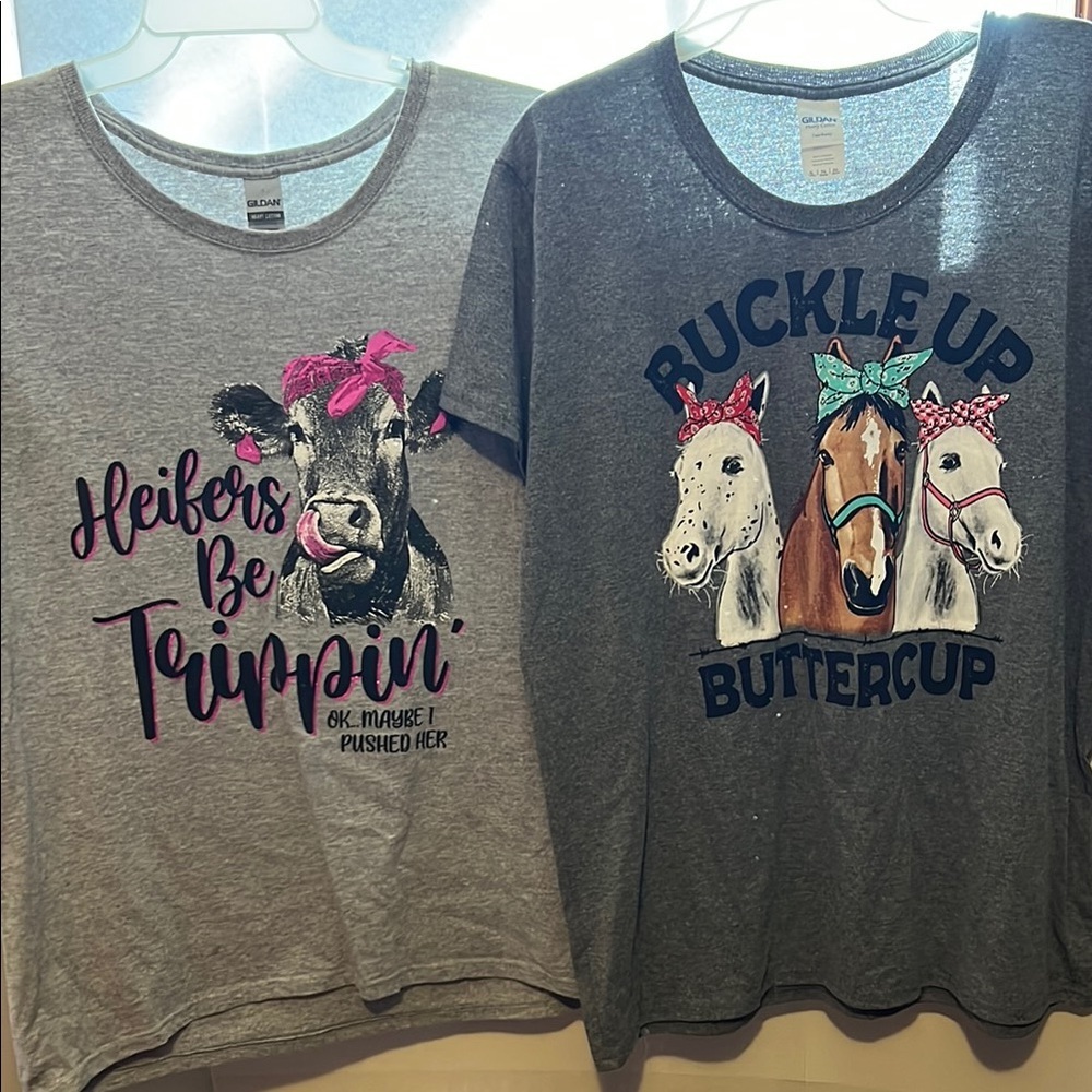 Gray Graphic T-Shirts with Animal Prints
